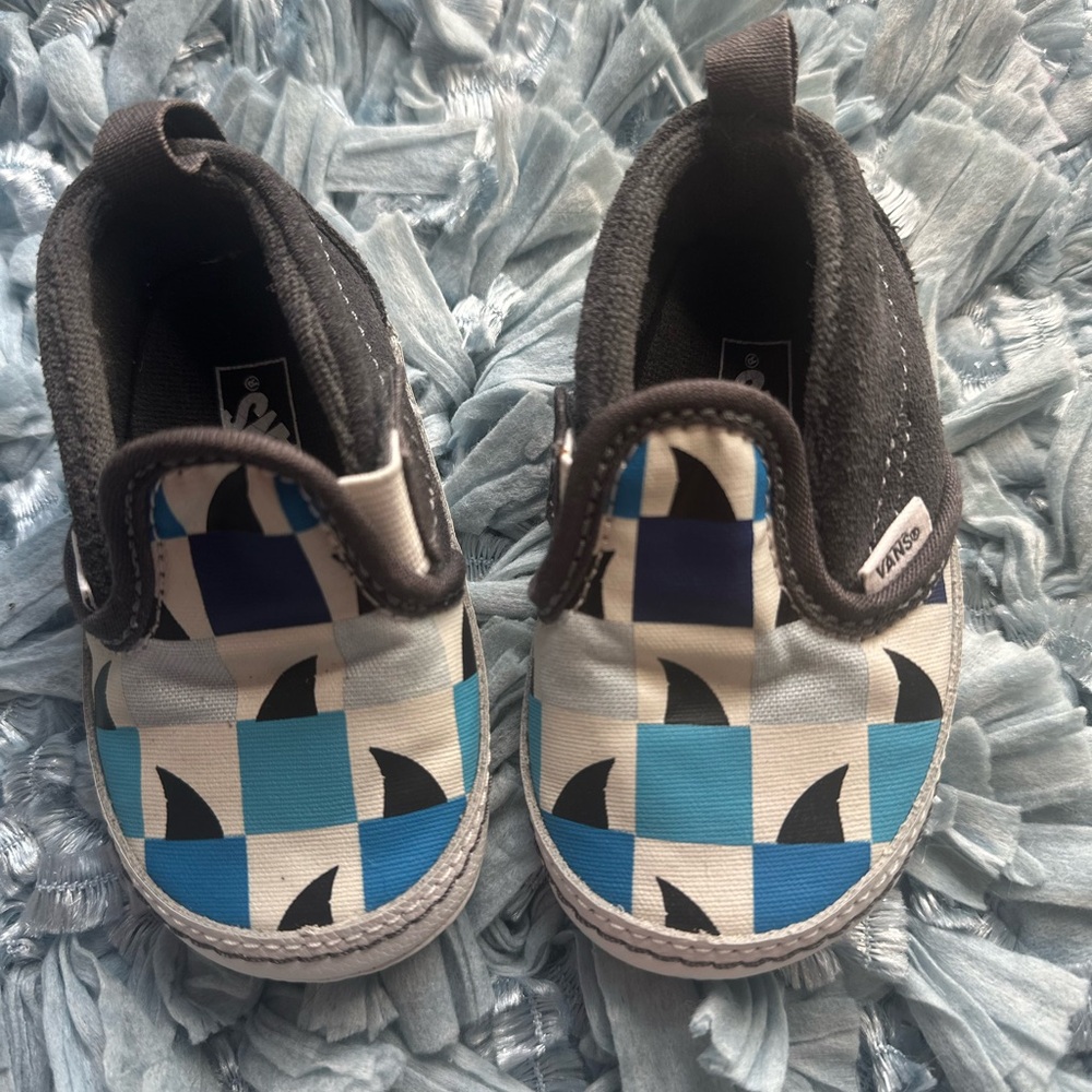 Vans Baby infant Blue and Black Shark Print Shoes size 3.0